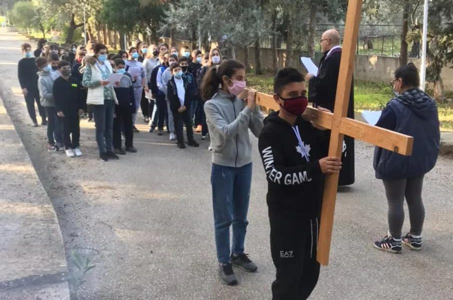 Kfaryachit: chemin de croix