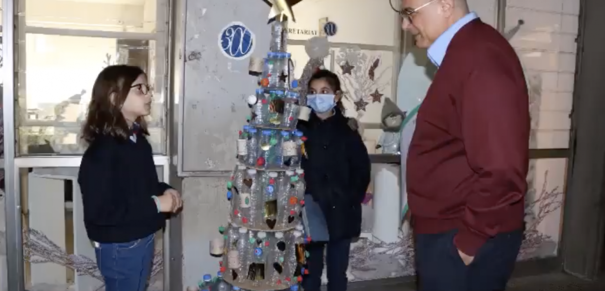 Un sapin de Noël recyclé à Mont La Salle