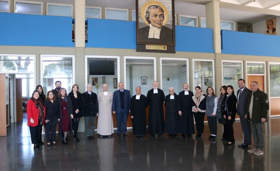 Visite du Frère Supérieur de l’Institut des Frères des Ecoles Chrétiennes au Collège des Frères Mont La Salle, Ain Saadé, Liban.