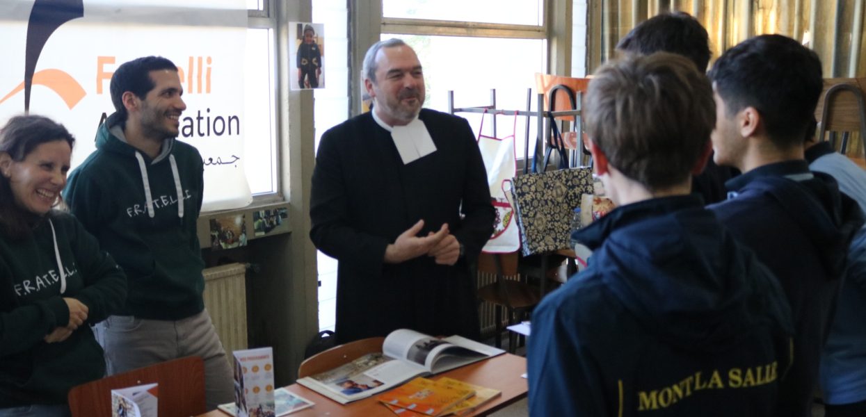 Mont La Salle: Le Forum des ONG au collège : nos élèves s’engagent !