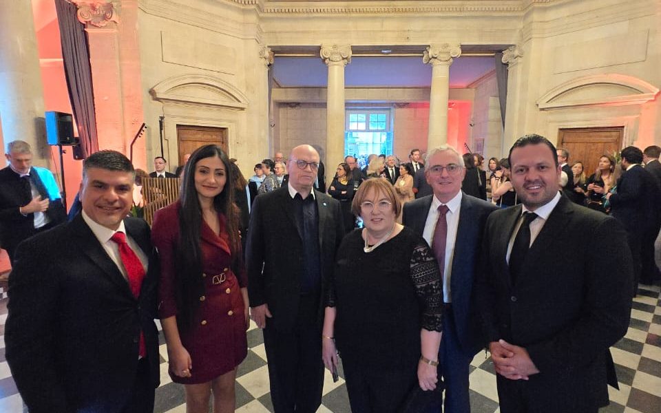 « La Rochefoucauld » France: solidarité avec les Etablissements lasalliens au Liban. « La Rochefoucauld » France: solidarité avec les Etablissements lasalliens au Liban.
