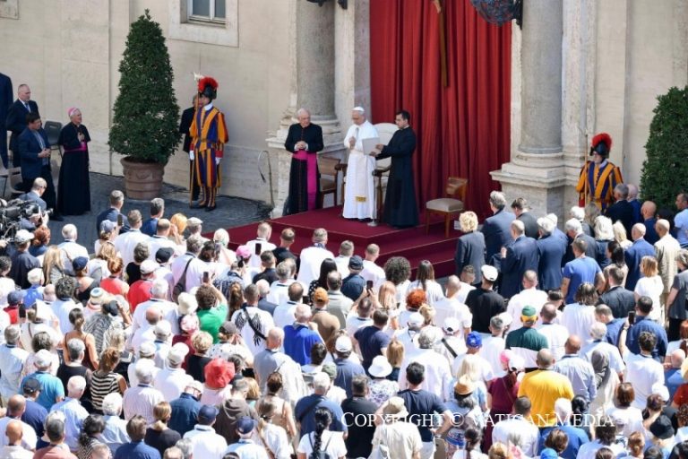 « Dieu accomplit de grandes choses avec ceux qu’il libère du mal »