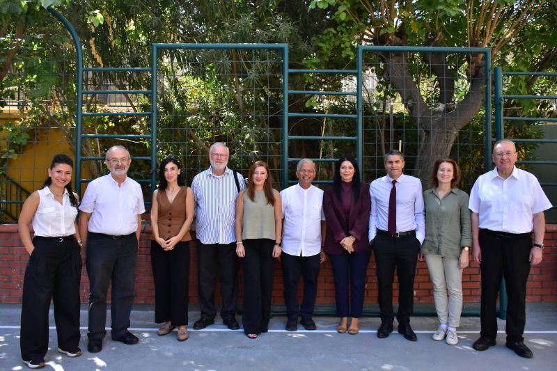 Saint Joseph Izmir: visite du F Supérieur Général Saint Joseph Izmir: visite du F Supérieur Général