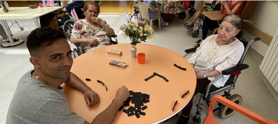 Oeuvre d’Orient: Témoignage de notre volontaire, aide soignant en mission d’été à Ghodrass au Liban auprès des personnes âgées. Oeuvre d’Orient: Témoignage de notre volontaire, aide soignant en mission d’été à Ghodrass au Liban auprès des personnes âgées.