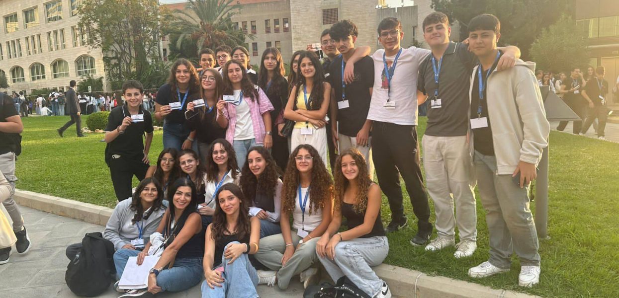 Frères Deddeh: participation au programme MUN (Model United Nations) Frères Deddeh: participation au programme MUN (Model United Nations)