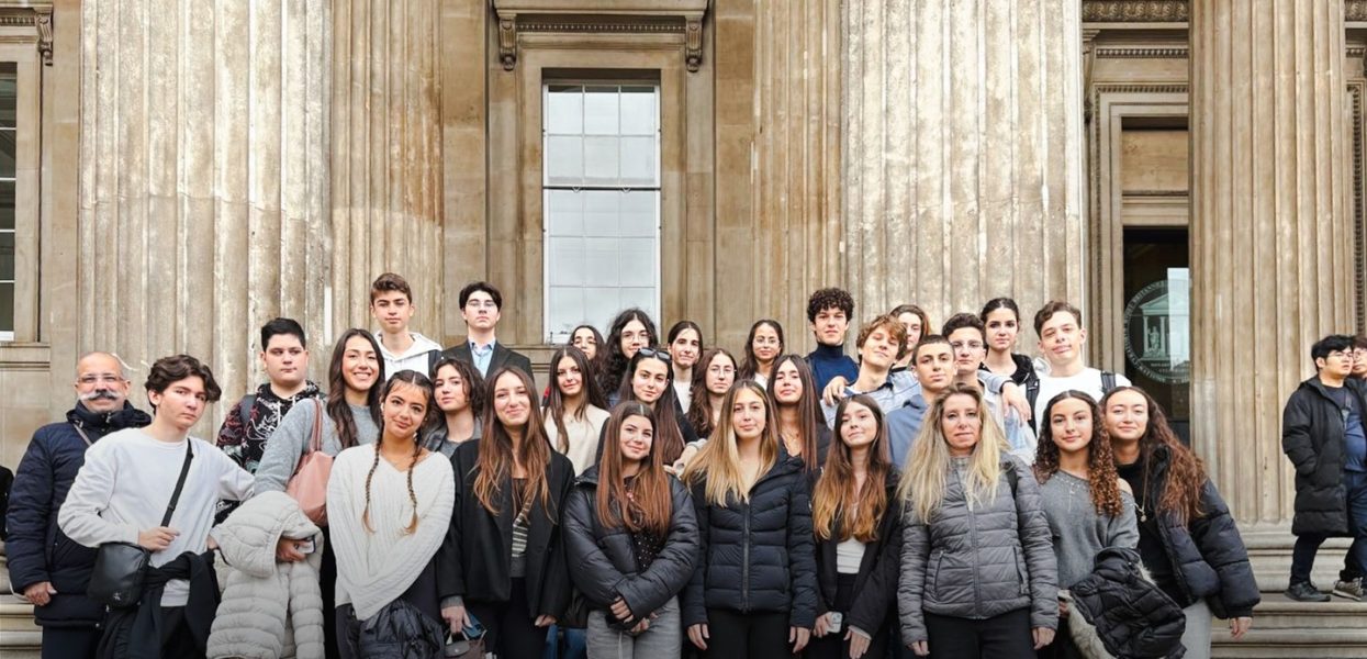 Saint Joseph Istanbul: voyage théâtral et culturel à Londres et Edinburgh Saint Joseph Istanbul: voyage théâtral et culturel à Londres et Edinburgh