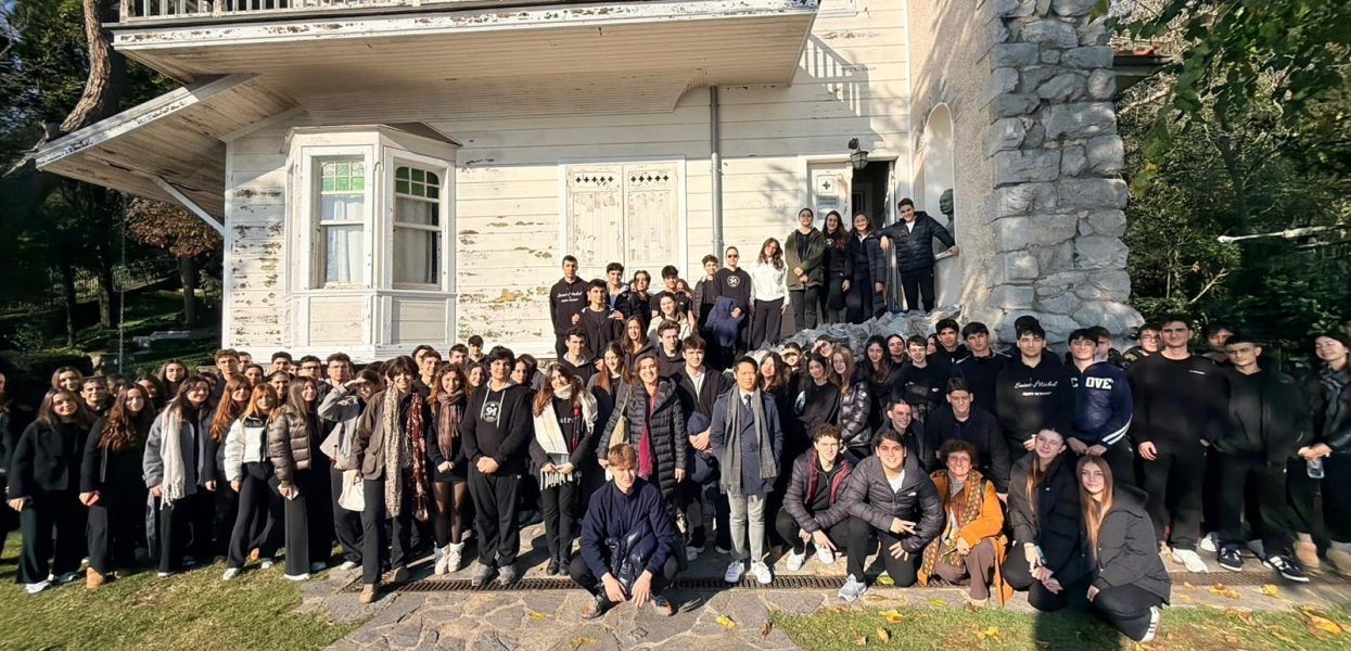 Saint Michel: visite Musée Aşiyan Saint Michel: visite Musée Aşiyan