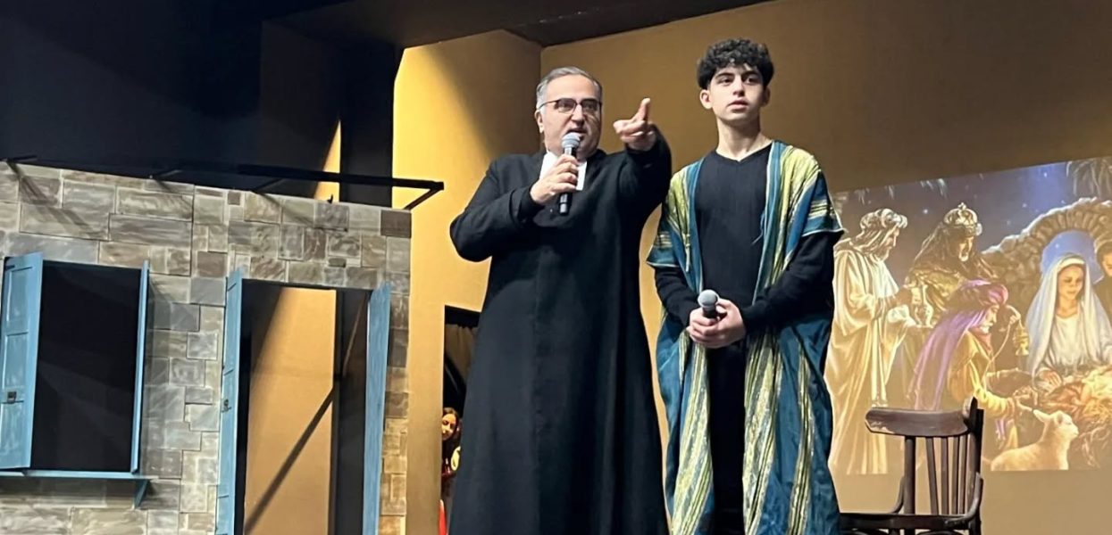 Sacré-Coeur: pièce de théâtre « Le 4ᵉ Mage » Sacré-Coeur: pièce de théâtre « Le 4ᵉ Mage »