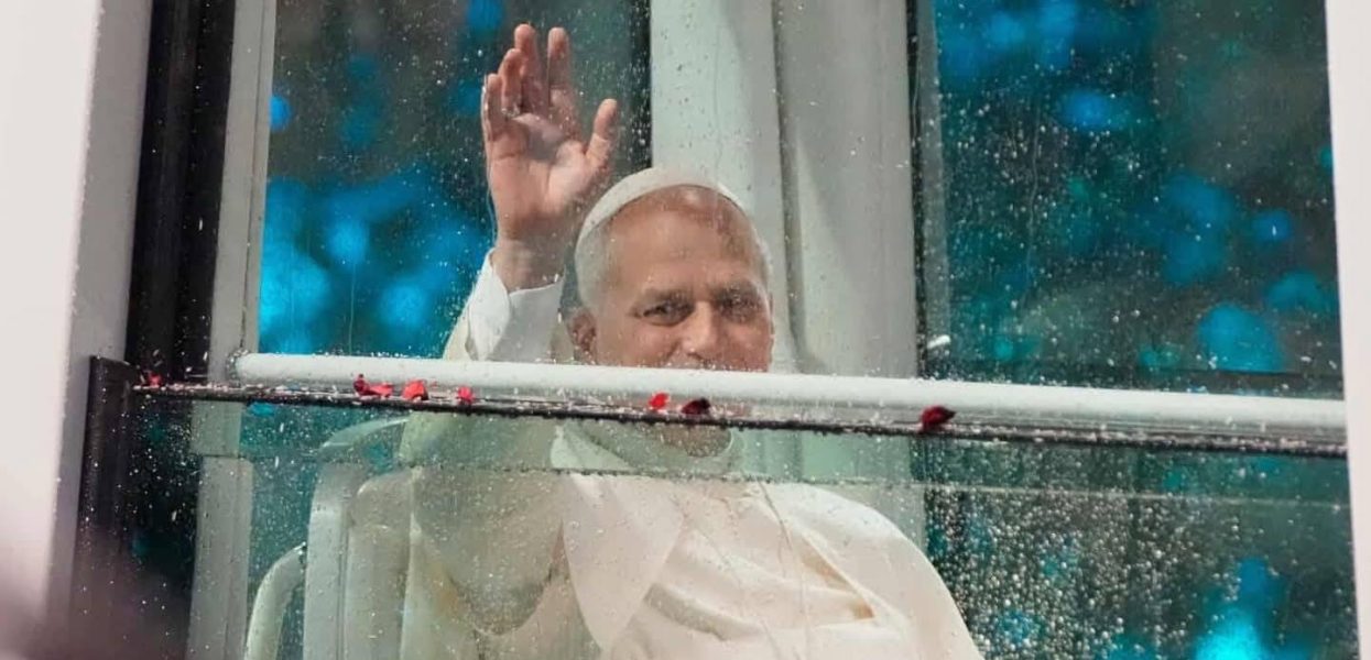 Aleteia.fr: Chevaux, danses, spectacles… Les Libanais fêtent Léon XIV sous la pluie Aleteia.fr: Chevaux, danses, spectacles… Les Libanais fêtent Léon XIV sous la pluie