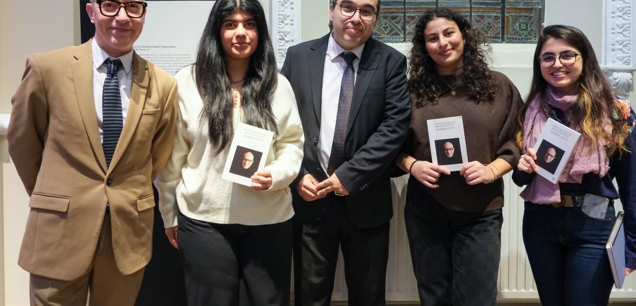 Saint-Michel: lancement du livre « Un Humaniste de Saint-Michel : Mario Levi » Saint-Michel: lancement du livre « Un Humaniste de Saint-Michel : Mario Levi »