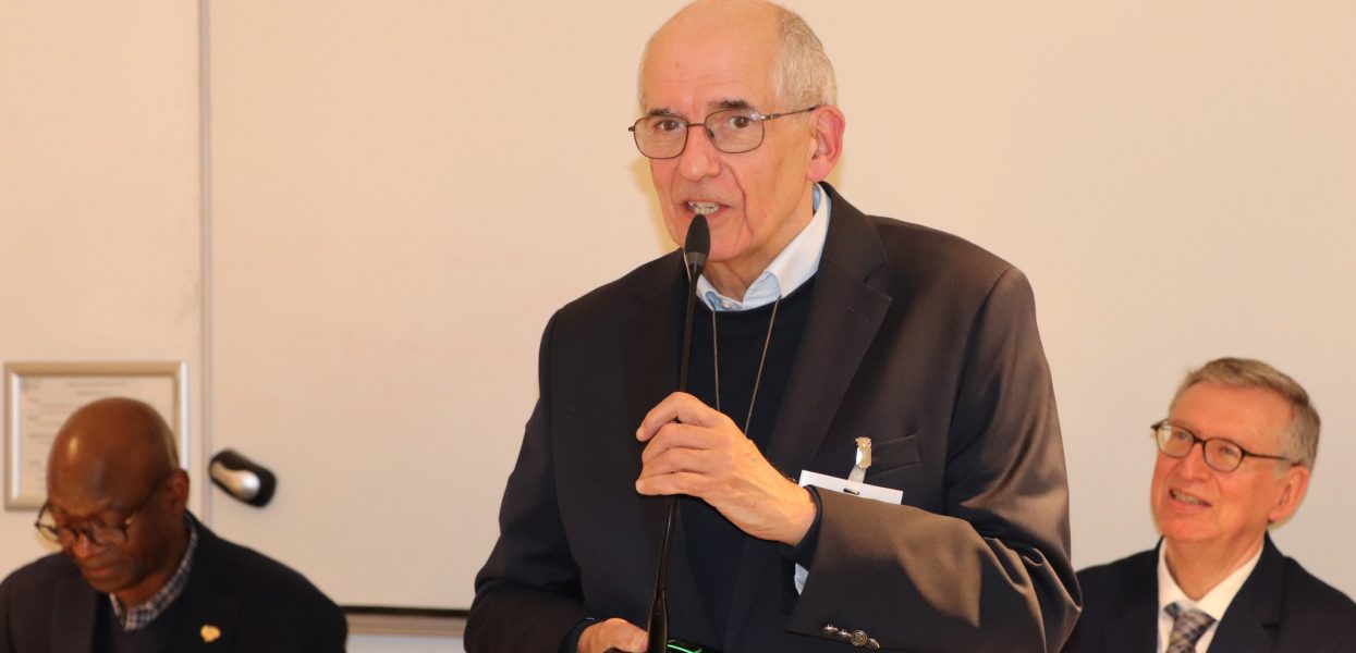 La Salle France: table ronde autour du thème « Dessiner de nouvelles cartes d’espérance pour l’éducation : regards croisés »