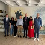 La Salle Kfaryachit: Visite de L&rsquo;Ambassadeur d&rsquo;Australie  !