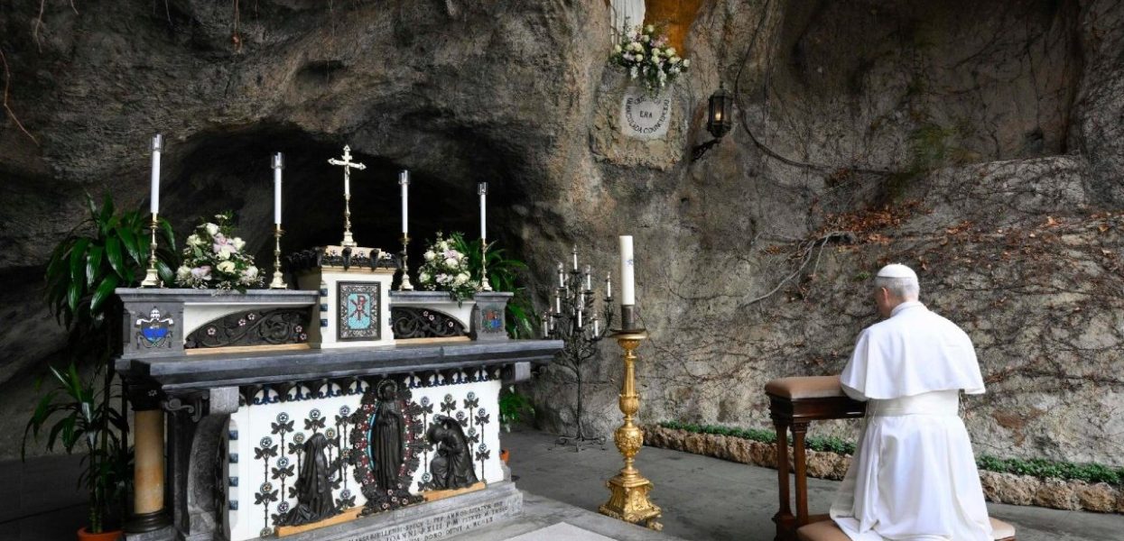 Le Pape récitera le Rosaire pour la paix en union avec les sanctuaires du monde entier