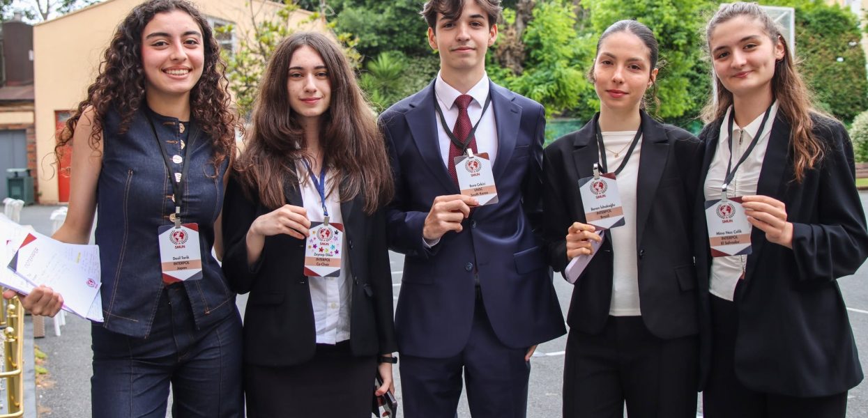 Saint Michel: édition 2026 du SMUN (Saint-Michel Model United Nations).