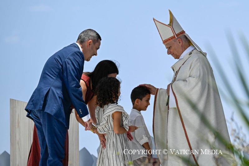 Homélie du pape Léon XIV lors de la messe au port de Santa Cruz de ...