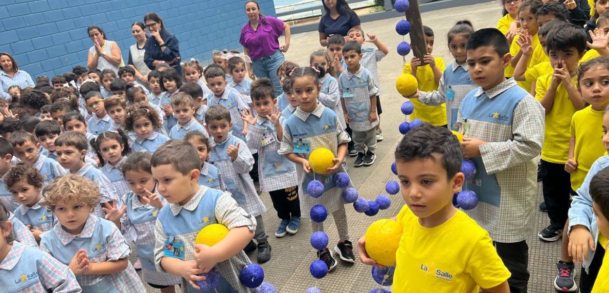 Mont La Salle: « Un million d’enfants prient le chapelet » Mont La Salle: « Un million d’enfants prient le chapelet »